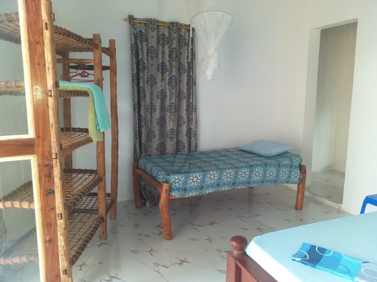 Malik Villa-Matemwe Bnb And Restaurant Экстерьер фото